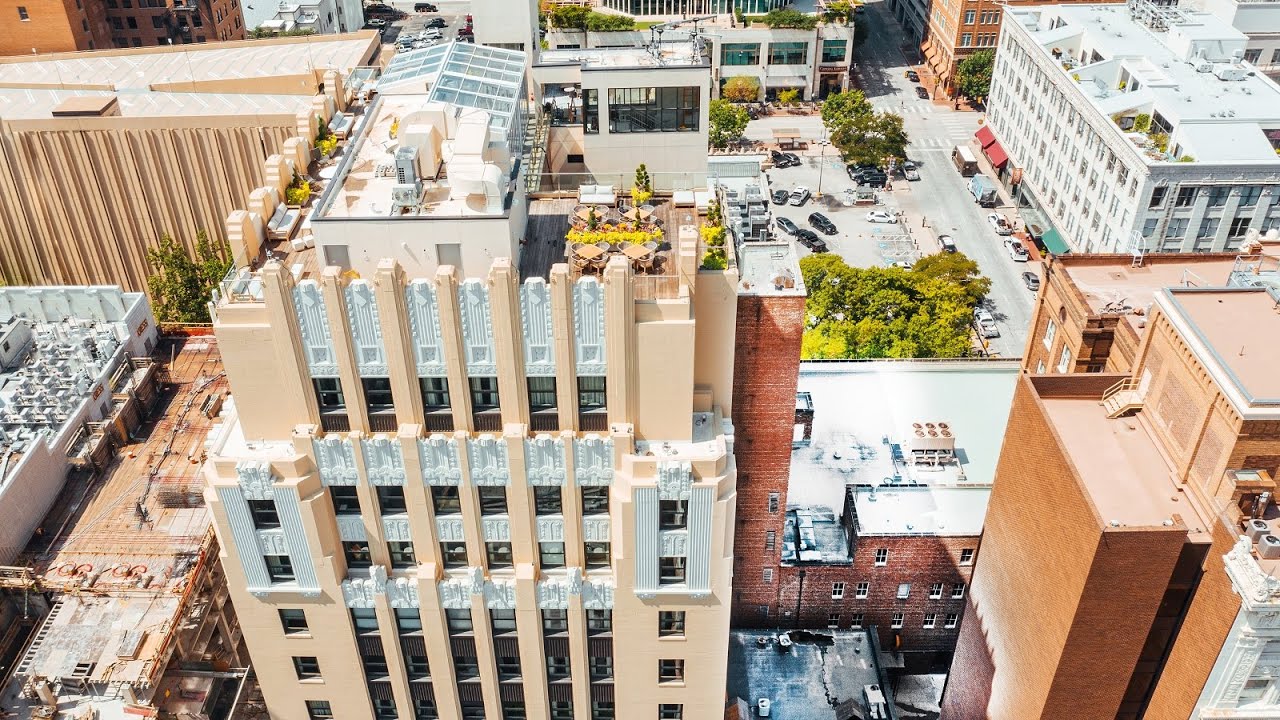 A-Visit-to-the-All-Digital-Sinclair-Hotel-in-Fort-Worth-Texas