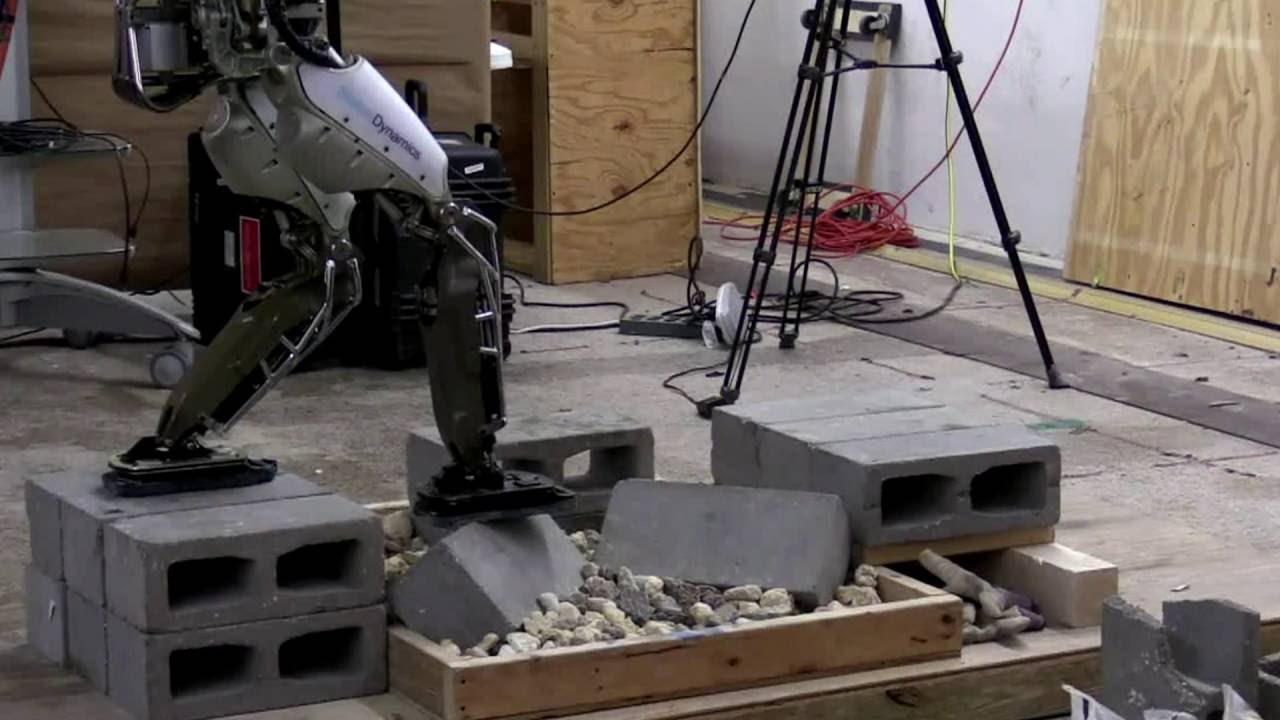 Atlas-Walking-over-Partial-Footholds