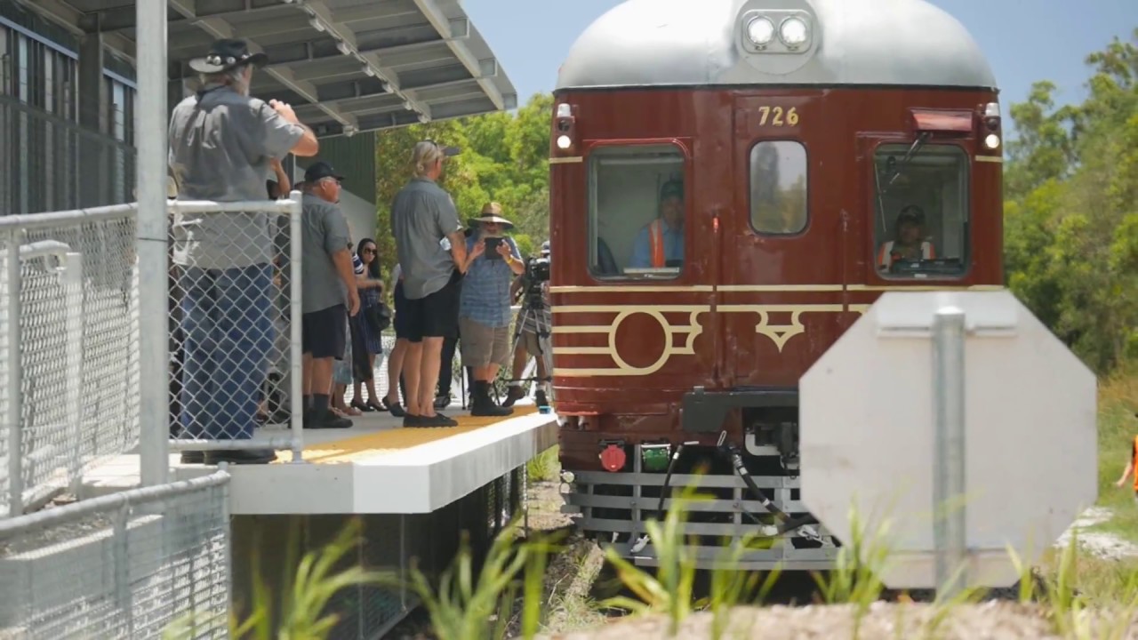 Byron-Bay-solar-train