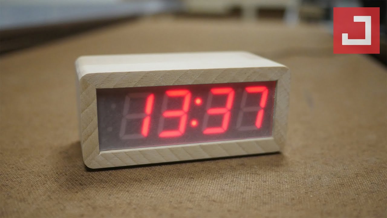 Fabriquer-un-reveil-qui-se-regle-tout-seul