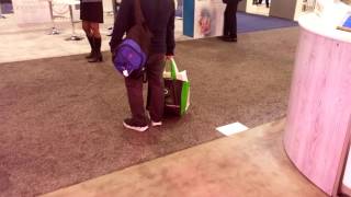 La-serre-connectee-Grow-Box-de-OPCOM-Farm-au-CES