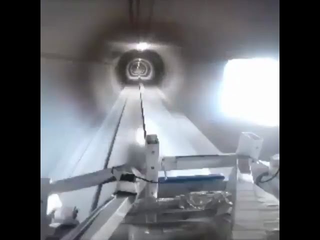 The-Boring-Company-first-tunnel-Cutterhead-electric-sled-125mph-200-kmh-test-run-Elon-Musk